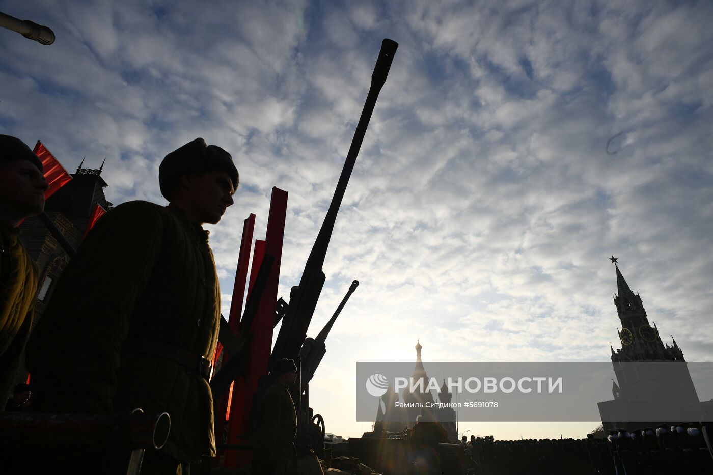 Марш, приуроченный к 77-й годовщине парада 1941 года