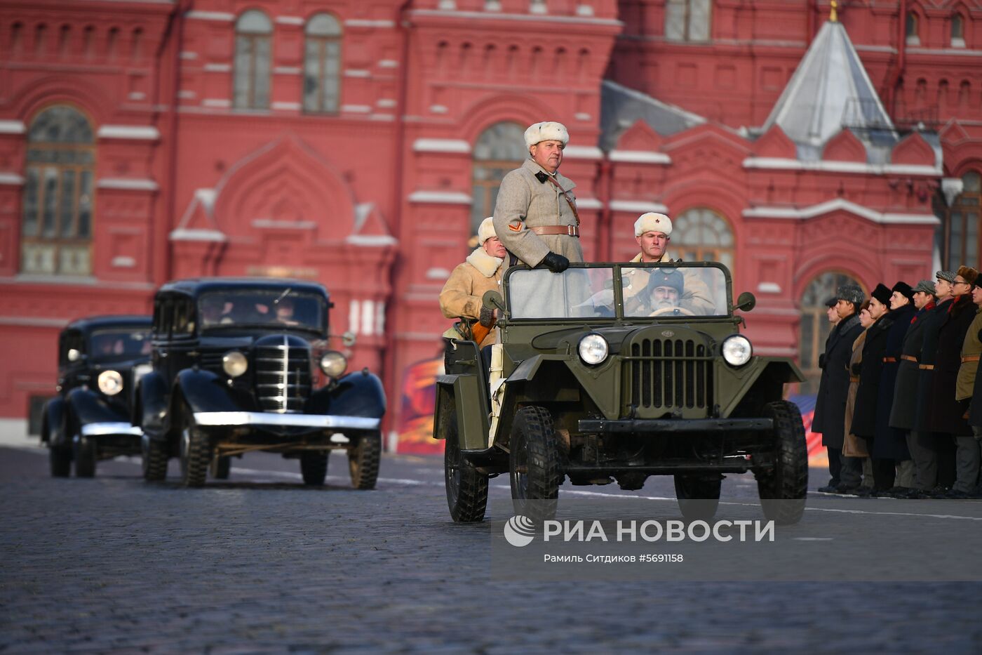 Марш, приуроченный к 77-й годовщине парада 1941 года