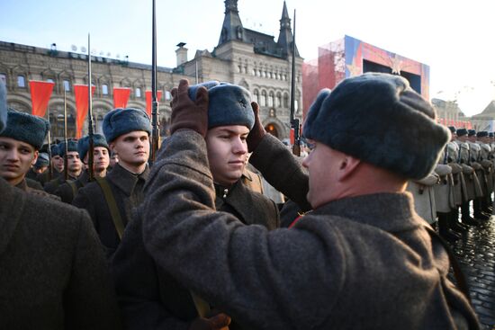 Марш, приуроченный к 77-й годовщине парада 1941 года