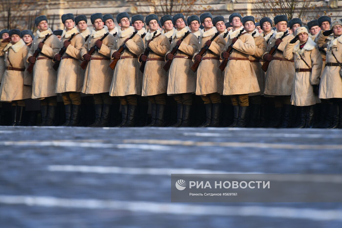 Марш, приуроченный к 77-й годовщине парада 1941 года