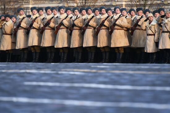 Марш, приуроченный к 77-й годовщине парада 1941 года