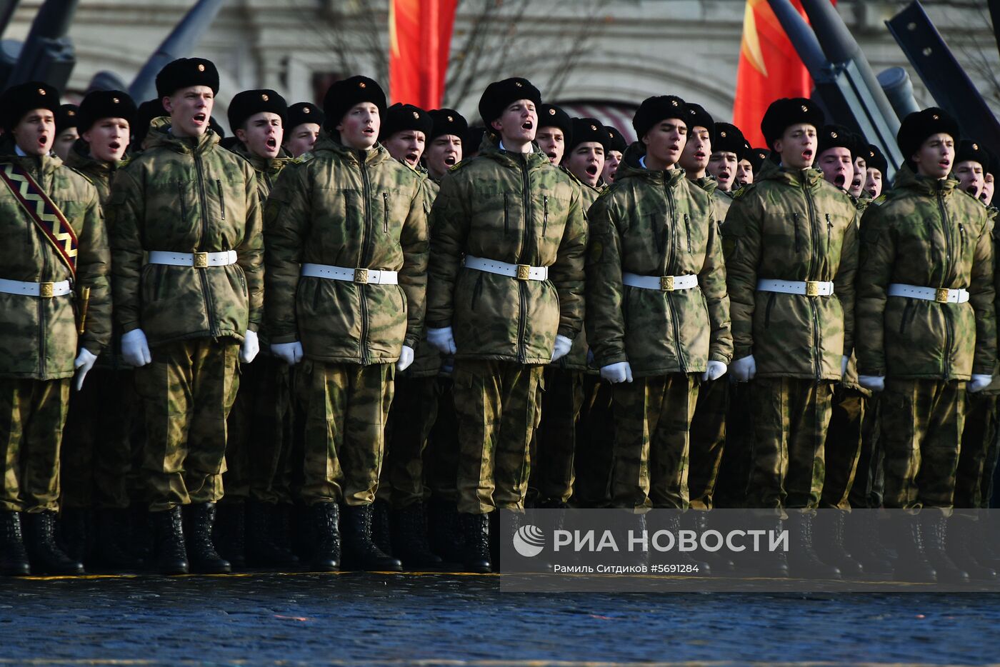 Марш, приуроченный к 77-й годовщине парада 1941 года 