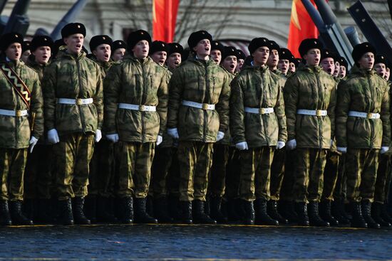 Марш, приуроченный к 77-й годовщине парада 1941 года 