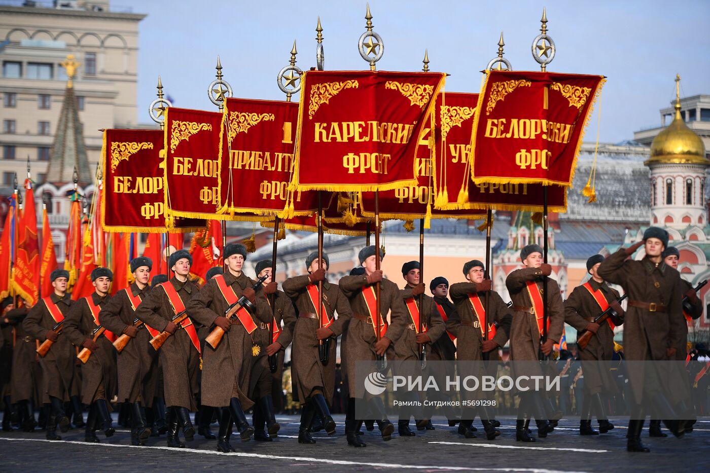 Марш, приуроченный к 77-й годовщине парада 1941 года 