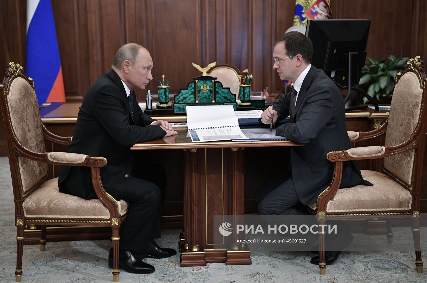  Президент РФ В. Путин встретился с министром культуры РФ В. Мединским 