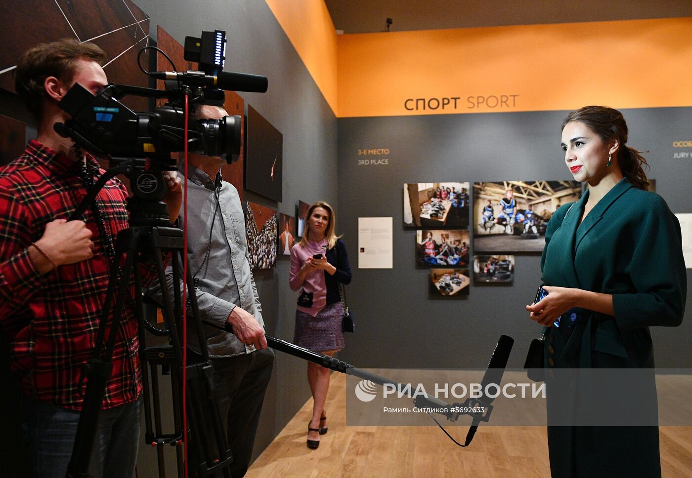 Открытие выставки победителей IV международного конкурса имени А. Стенина