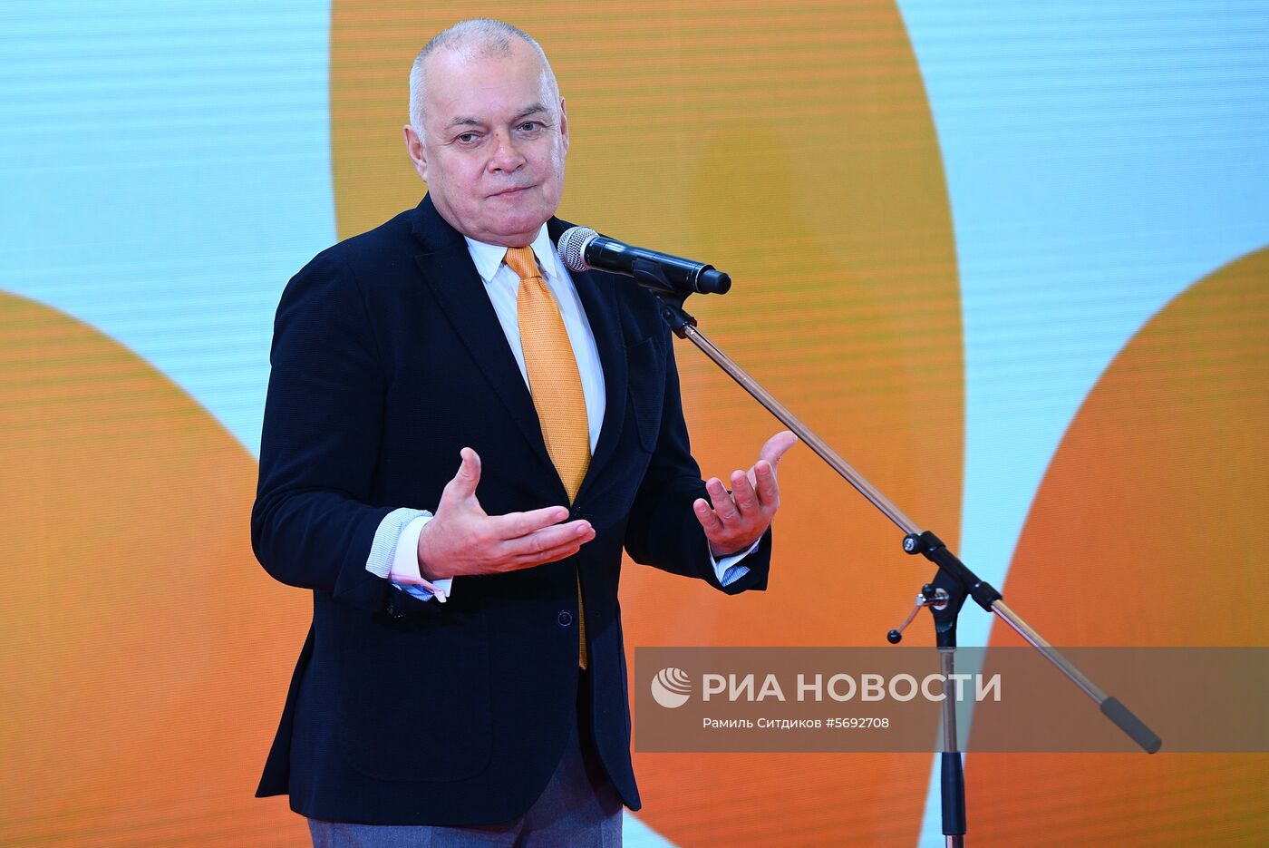 Открытие выставки победителей IV международного конкурса имени А. Стенина