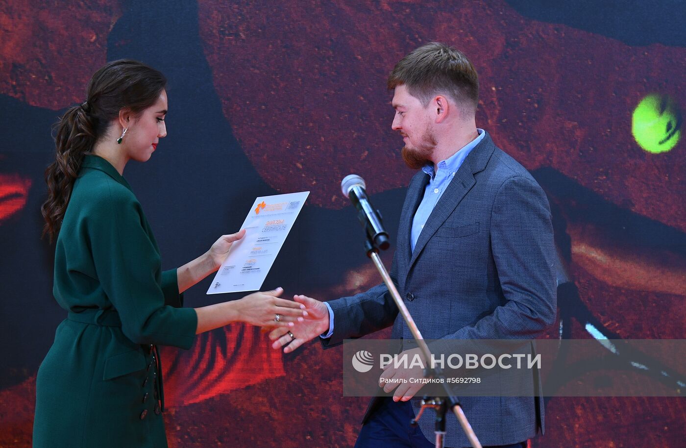 Открытие выставки победителей IV международного конкурса имени А. Стенина