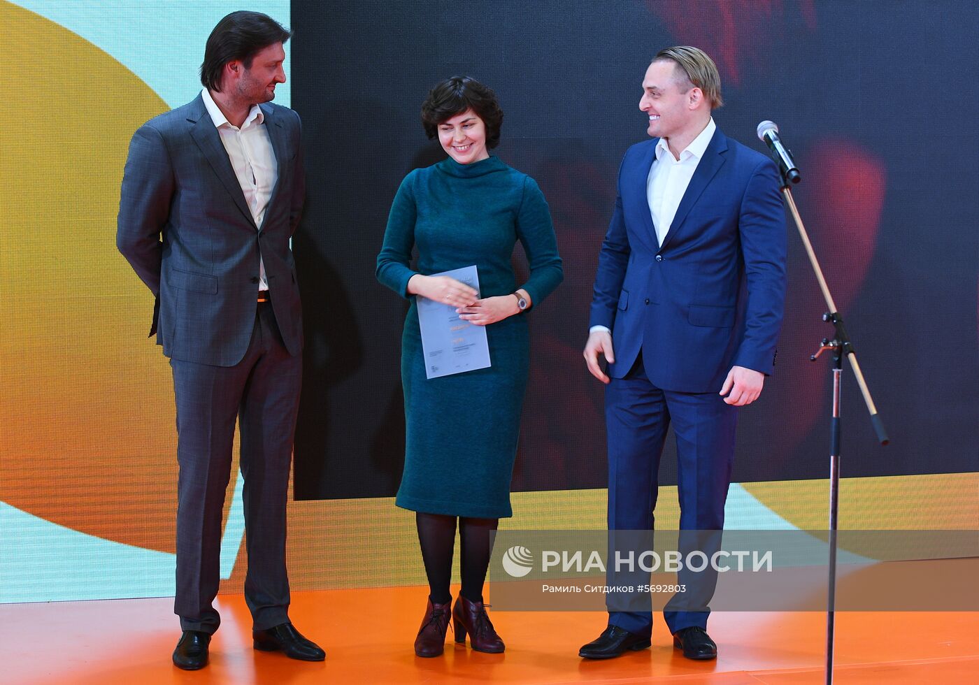 Открытие выставки победителей IV международного конкурса имени А. Стенина