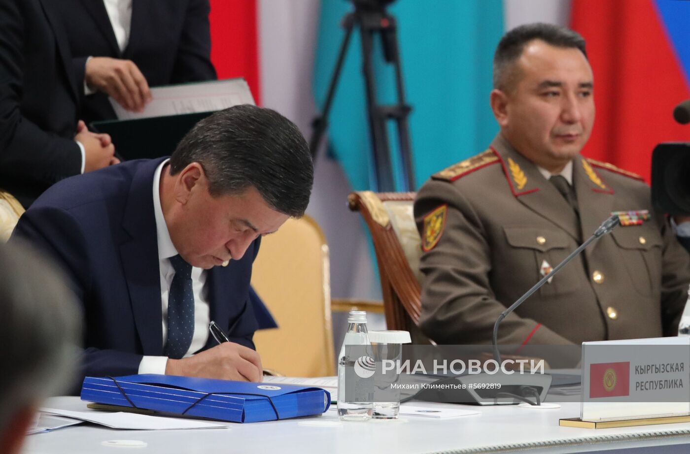 8 ноября 2018. Президент Киргизии Сооронбай Жээнбеков во время заседания Совета коллективной безопасности ОДКБ в расширенном составе во Дворце независимости в Астане. Место: Казахстан, Астана. Автор: Михаил Климентьев/РИА Новости. Визит президента РФ В. Путина в Казахстан