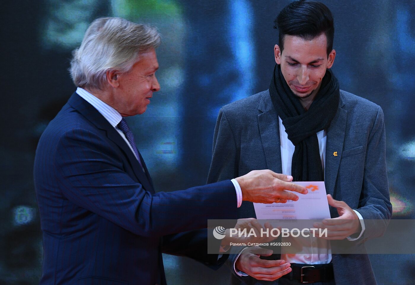 Открытие выставки победителей IV международного конкурса имени А. Стенина