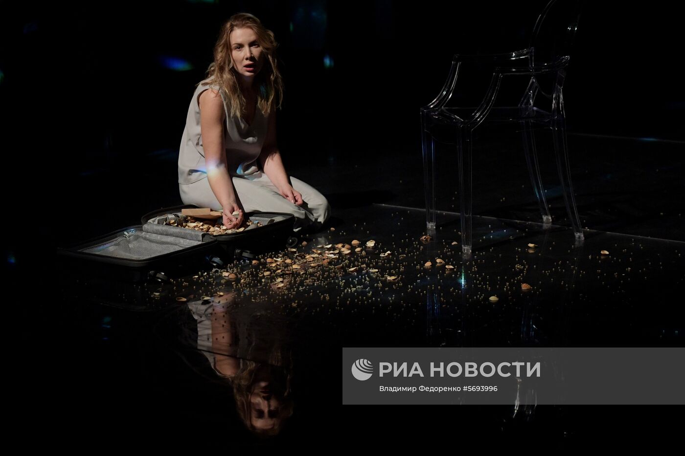 Спектакль "Офелия боится воды" в МХТ им. А.П. Чехова