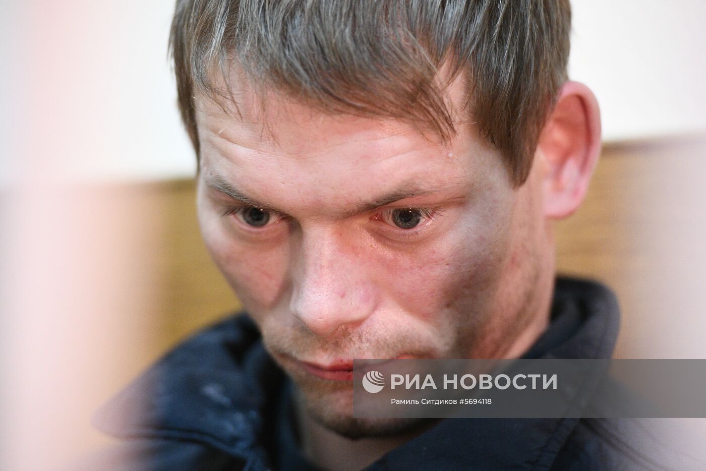 Рассмотрение вопроса об аресте подозреваемого в убийстве женщины и ее ребенка