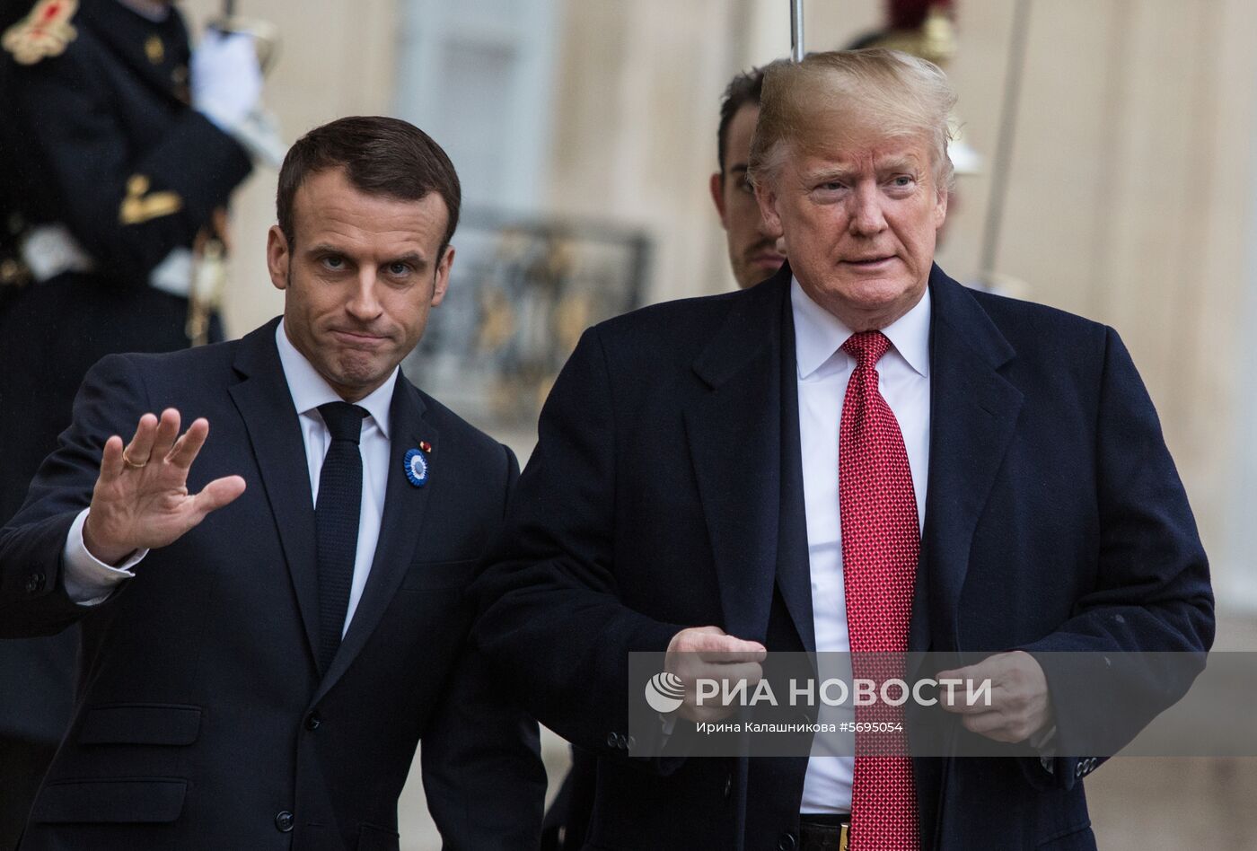 Встреча Э. Макрона и Д. Трампа в Париже