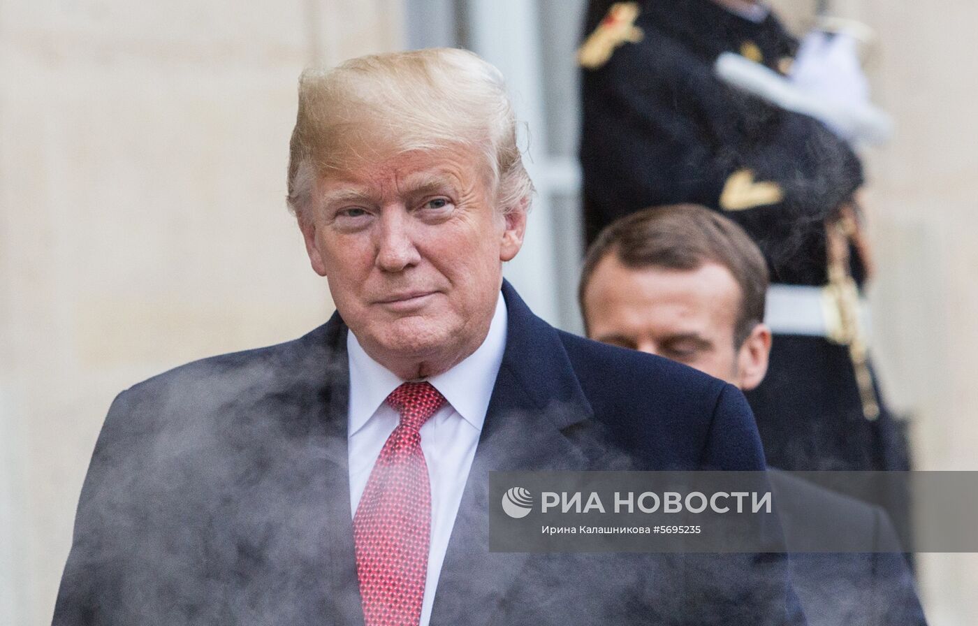 Встреча Э. Макрона и Д. Трампа в Париже