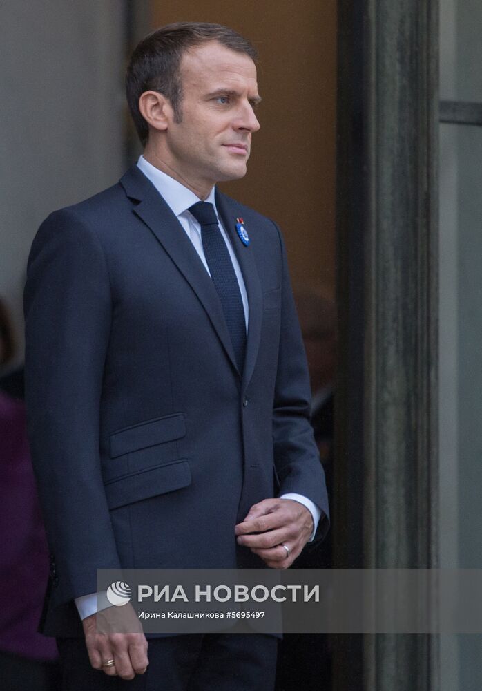 Встреча Э. Макрона и Д. Трампа в Париже