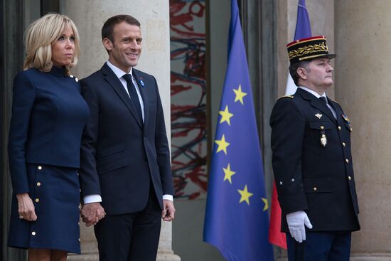 Встреча Э. Макрона и Д. Трампа в Париже