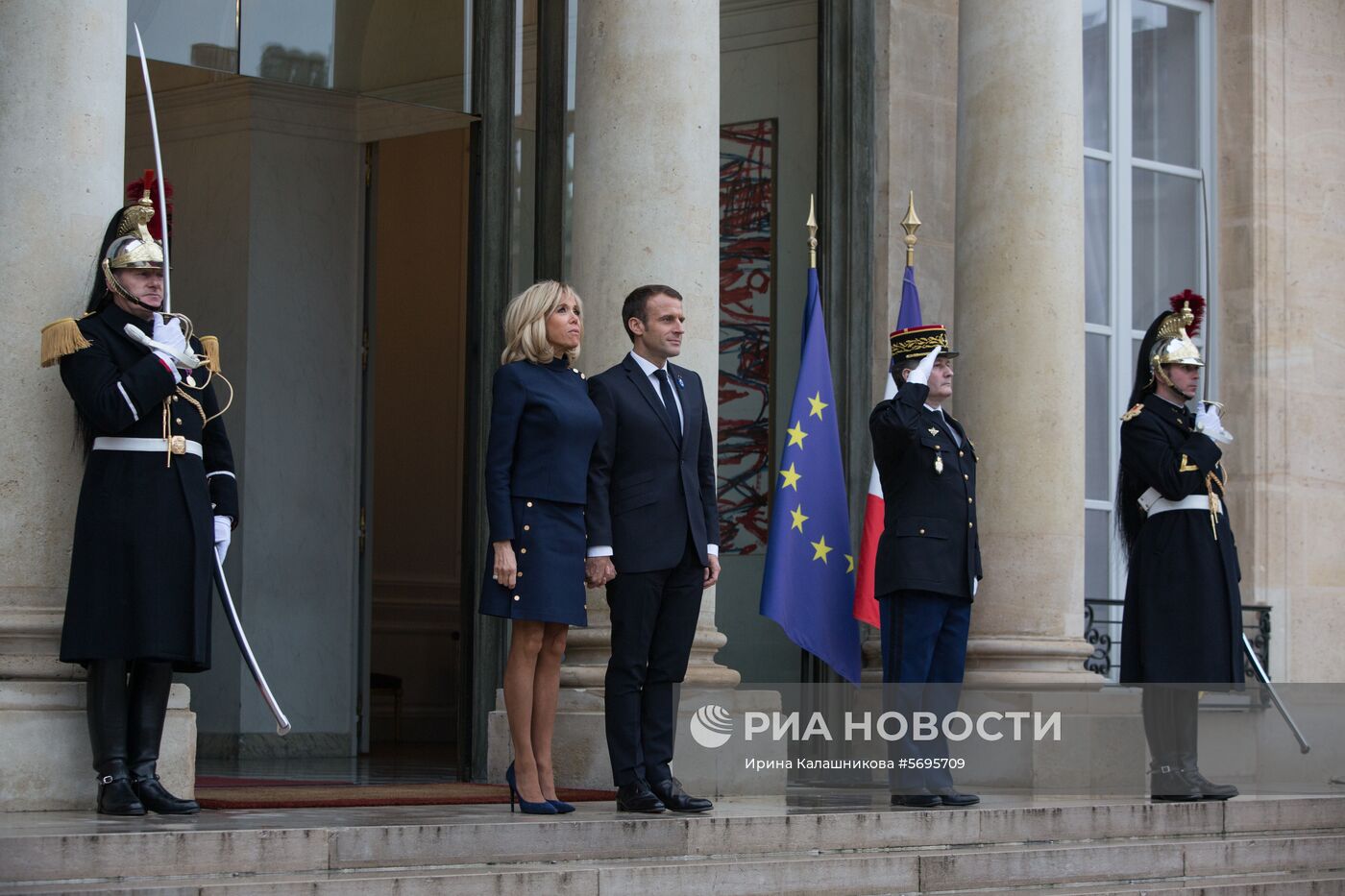 Встреча Э. Макрона и Д. Трампа в Париже