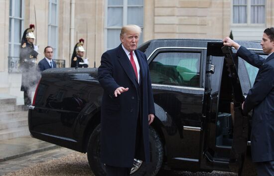 Встреча Э. Макрона и Д. Трампа в Париже