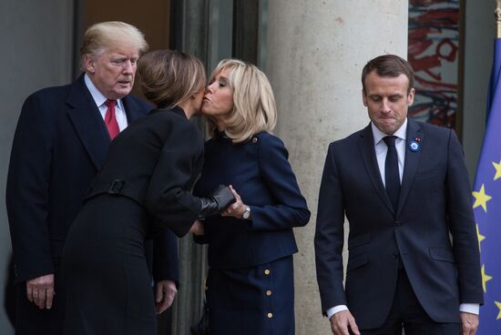 Встреча Э. Макрона и Д. Трампа в Париже