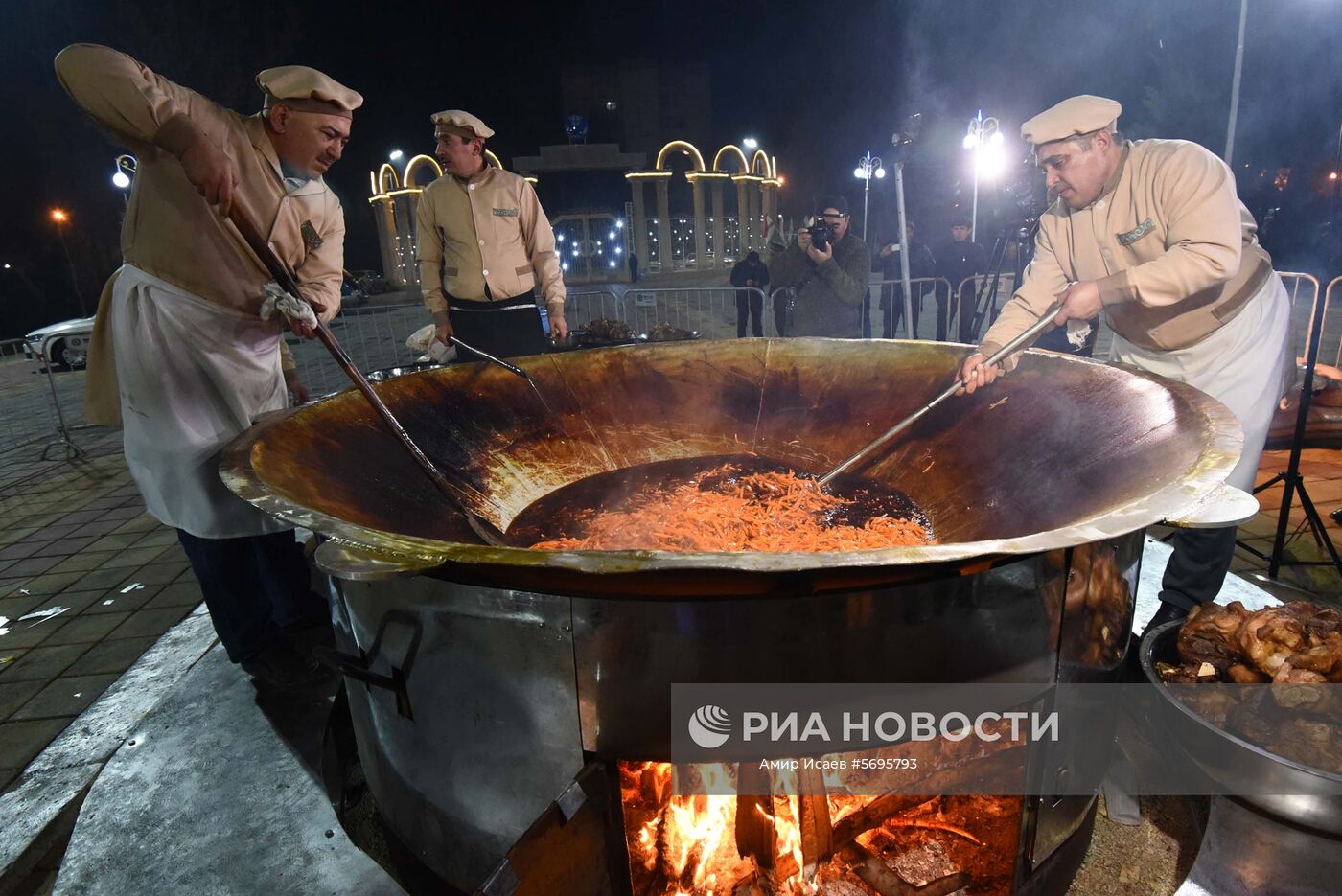 Праздник плова в Душанбе