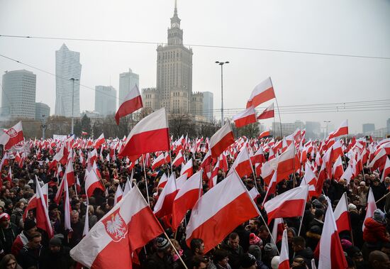 Марш в Варшаве в честь 100-летия независимости Польши