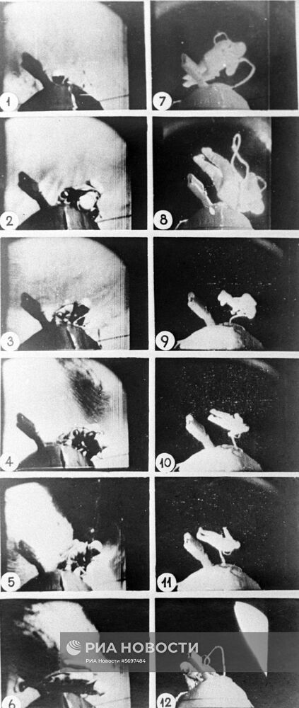 Выход в открытый космос летчика-космонавта СССР А. Леонова