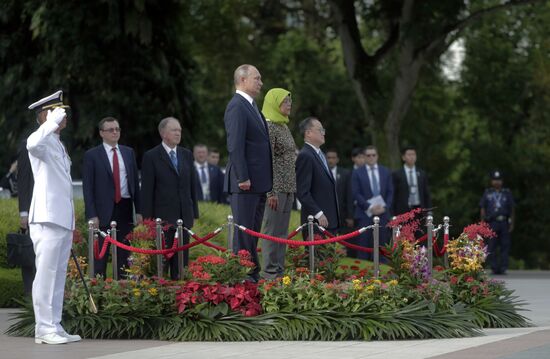 Визит президента РФ В. Путина в Сингапур