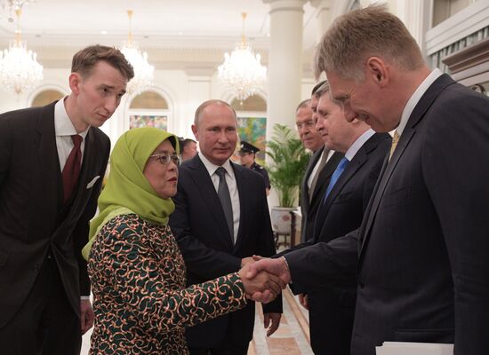 Визит президента РФ В. Путина в Сингапур