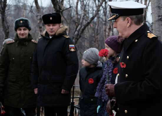 Памятное мероприятие на мемориальном кладбище Северного флота