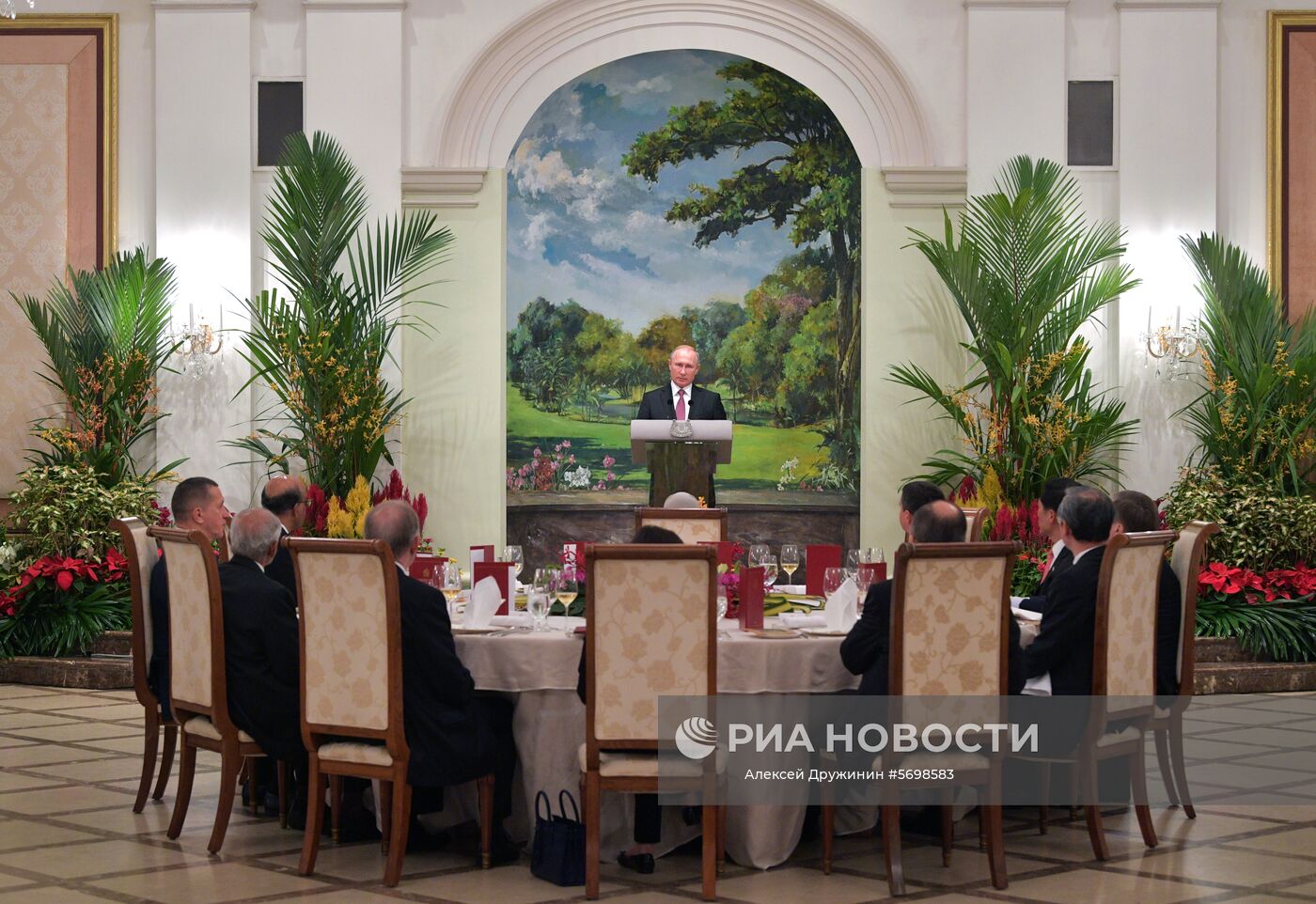 Визит президента РФ В. Путина в Сингапур