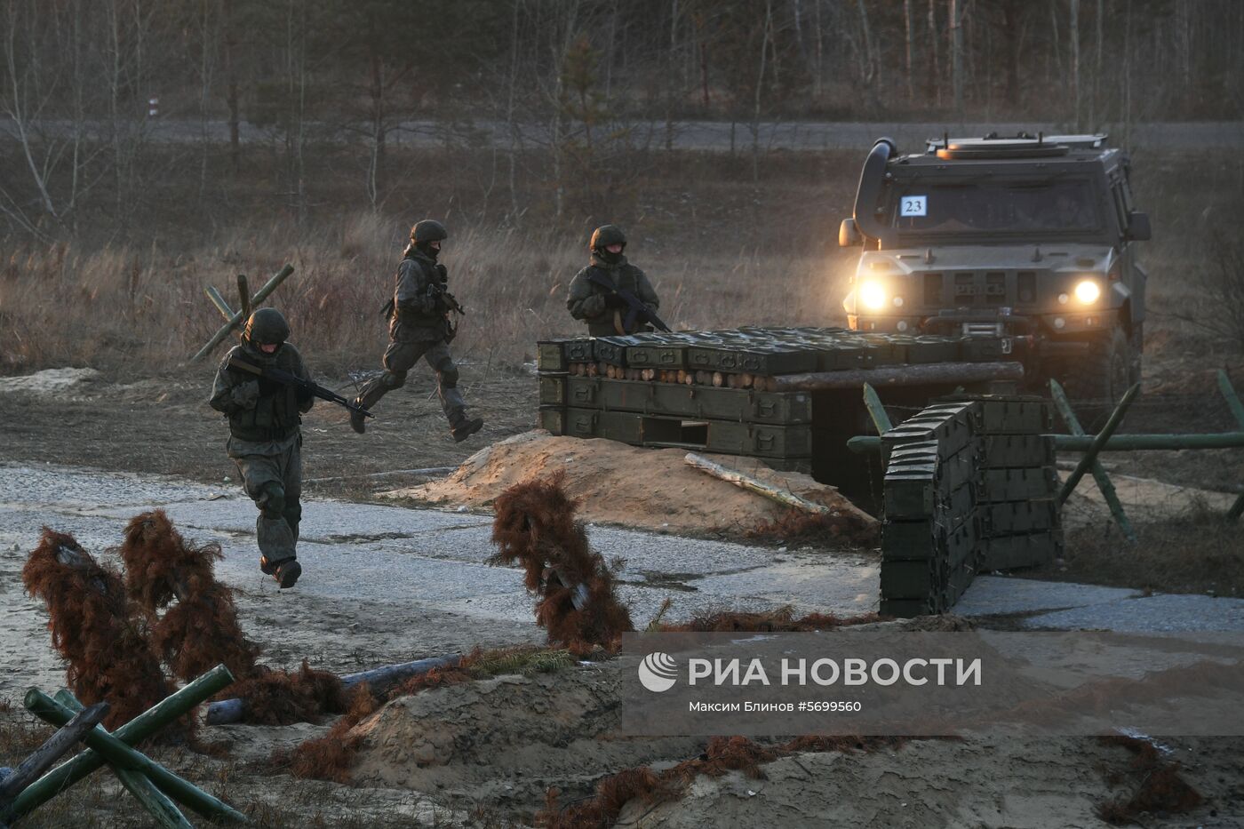 Сборы главного автобронетанкового управления на полигоне в Мулино