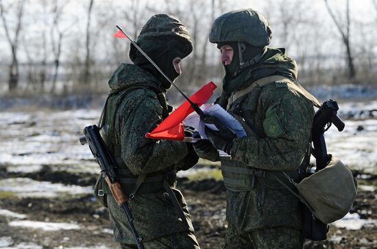 Военно-тактические учения в Ростовской области