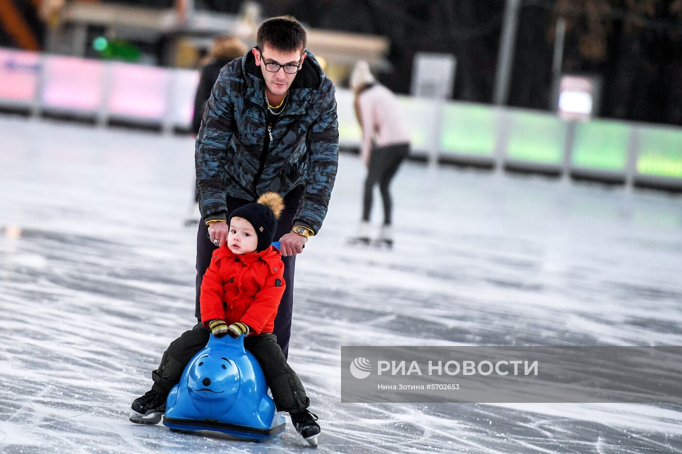 В Москве открылись катки с искусственным льдом