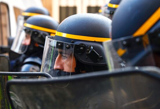 Акции протеста "Желтые жилеты" во Франции