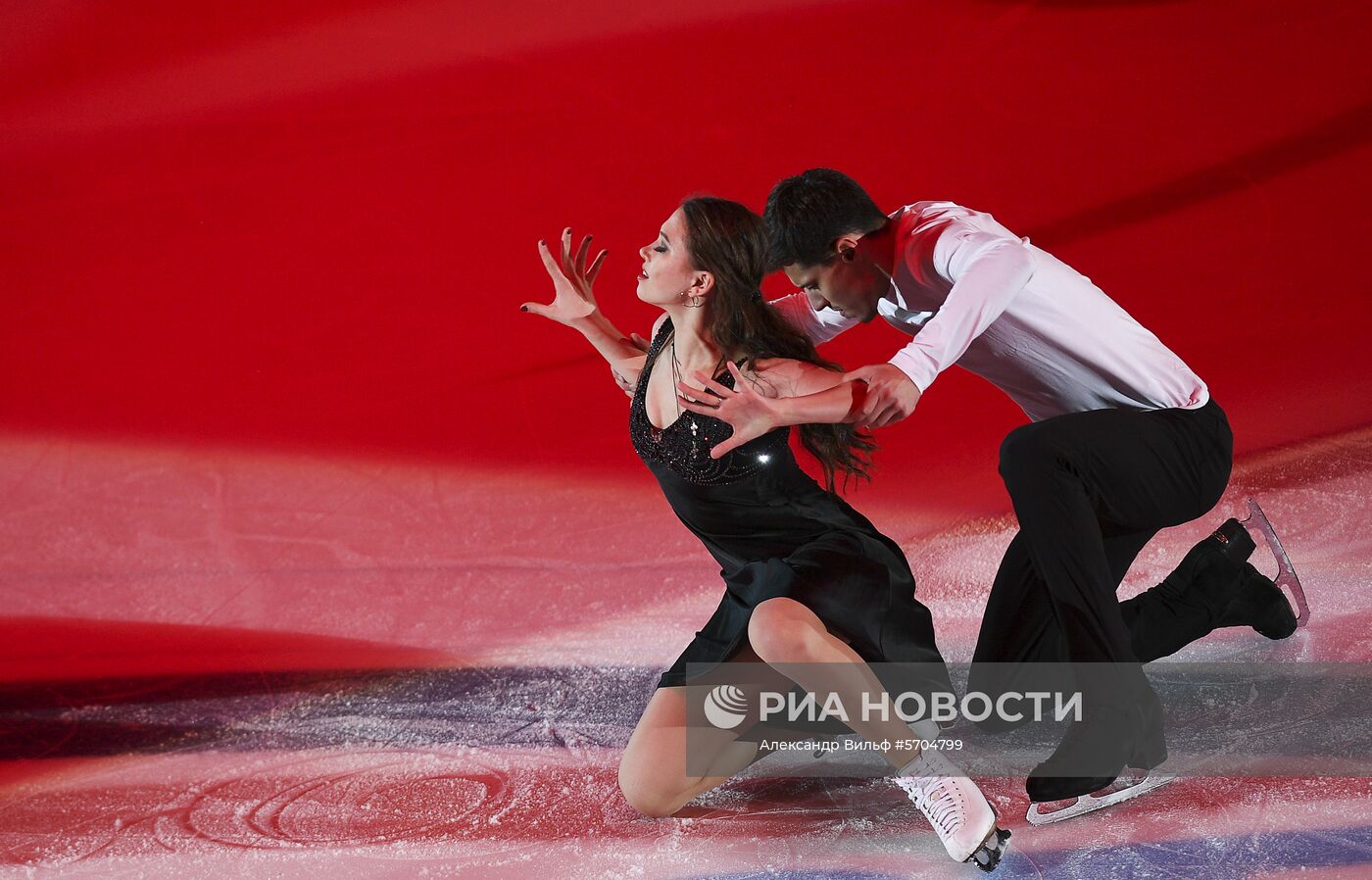 Фигурное катание. V этап Гран-при. Показательные выступления