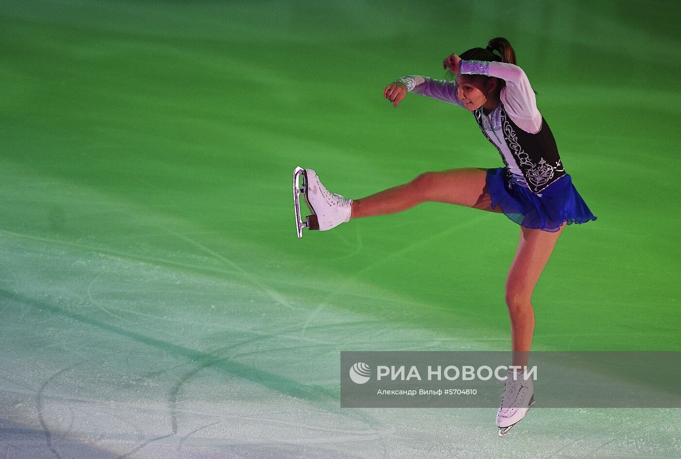 Фигурное катание. V этап Гран-при. Показательные выступления