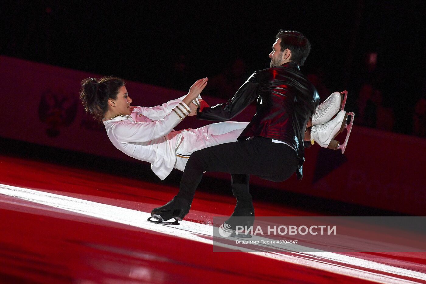 Фигурное катание. V этап Гран-при. Показательные выступления