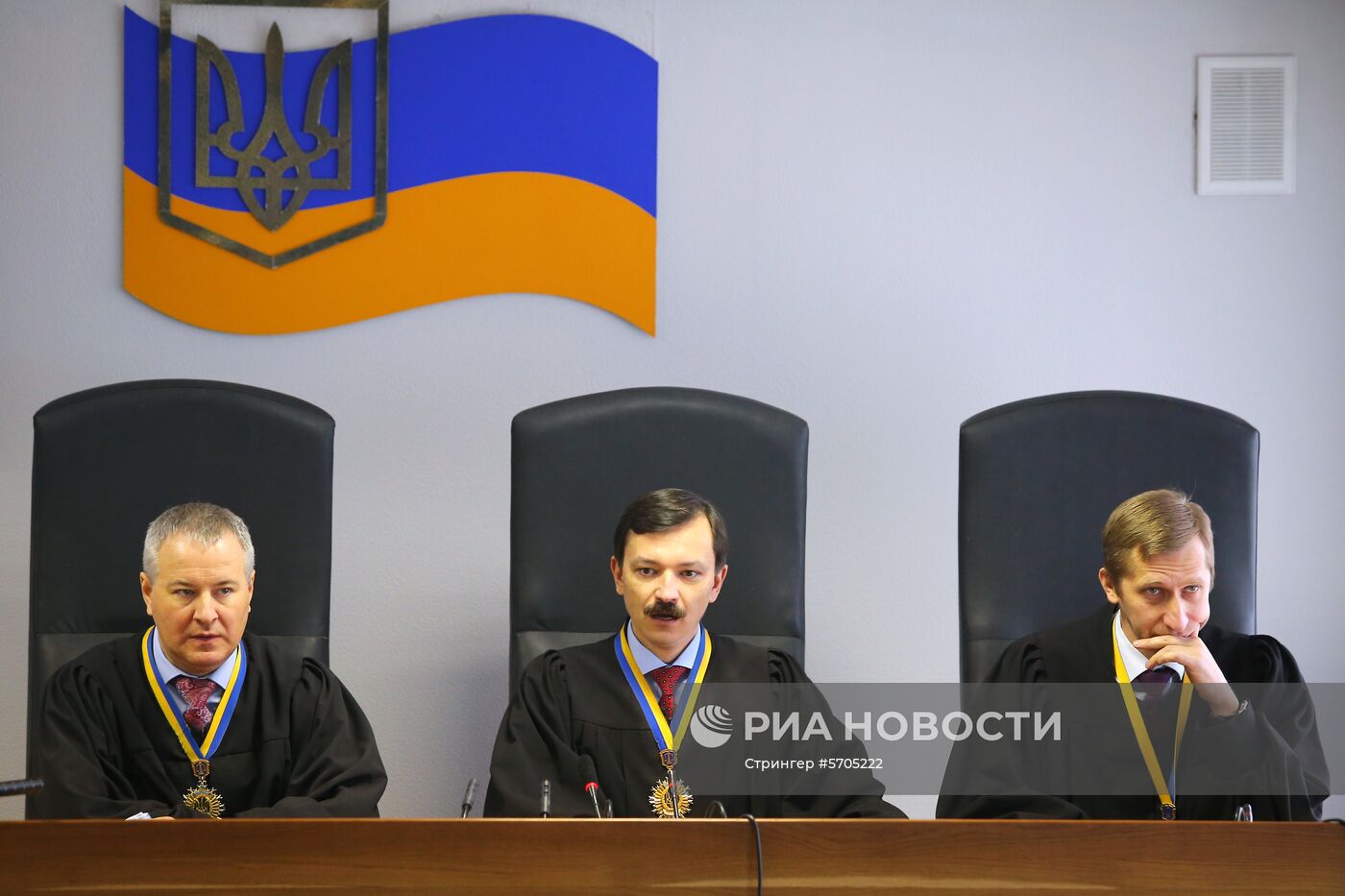 Суд в Киеве по делу экс-президента Украины В. Януковича