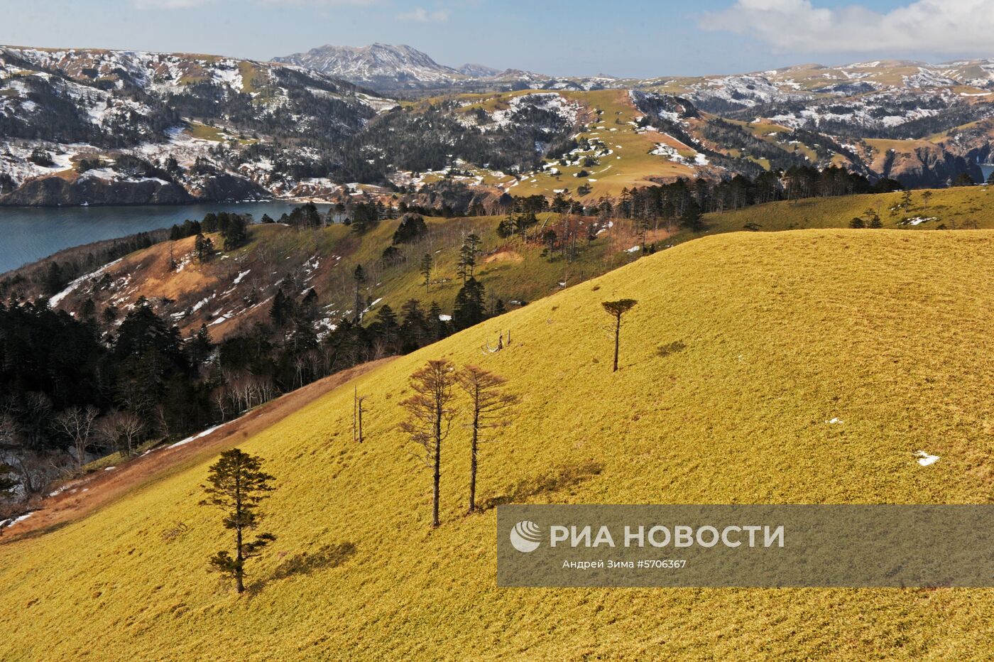 Остров Шикотан Сахалинской области. Самый крупный остров Малой гряды Курильских островов. Место: Россия, Сахалинская область. Автор: Андрей Зима/РИА Новости. Остров Шикотан