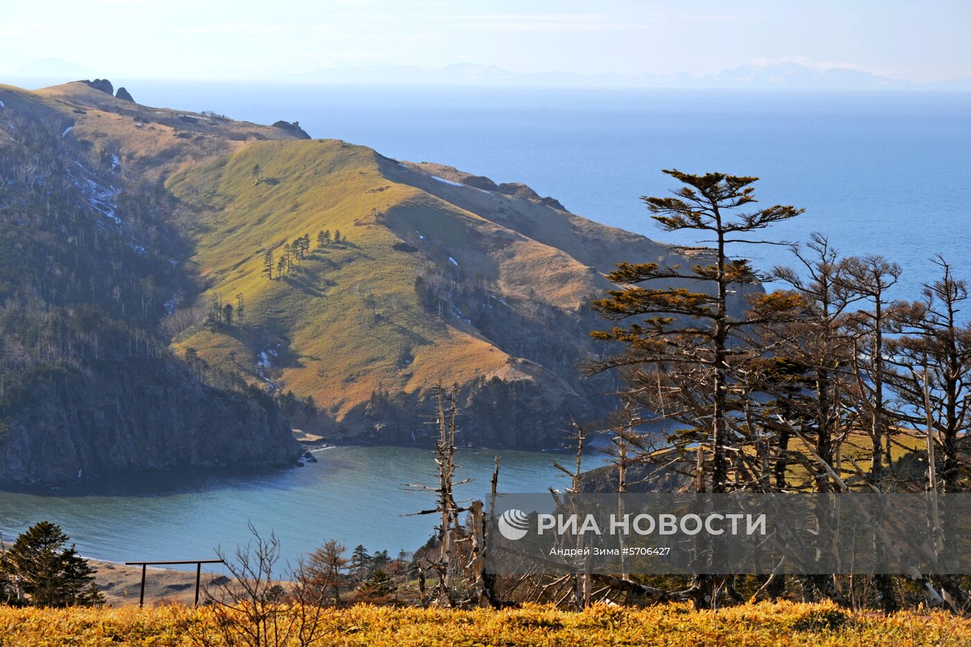 Остров Шикотан Сахалинской области. Самый крупный остров Малой гряды Курильских островов. Место: Россия, Сахалинская область. Автор: Андрей Зима/РИА Новости. Остров Шикотан