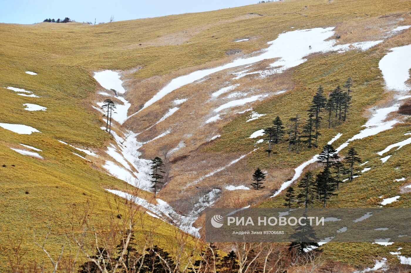 Остров Шикотан Сахалинской области. Самый крупный остров Малой гряды Курильских островов. Место: Россия, Сахалинская область. Автор: Андрей Зима/РИА Новости. Остров Шикотан