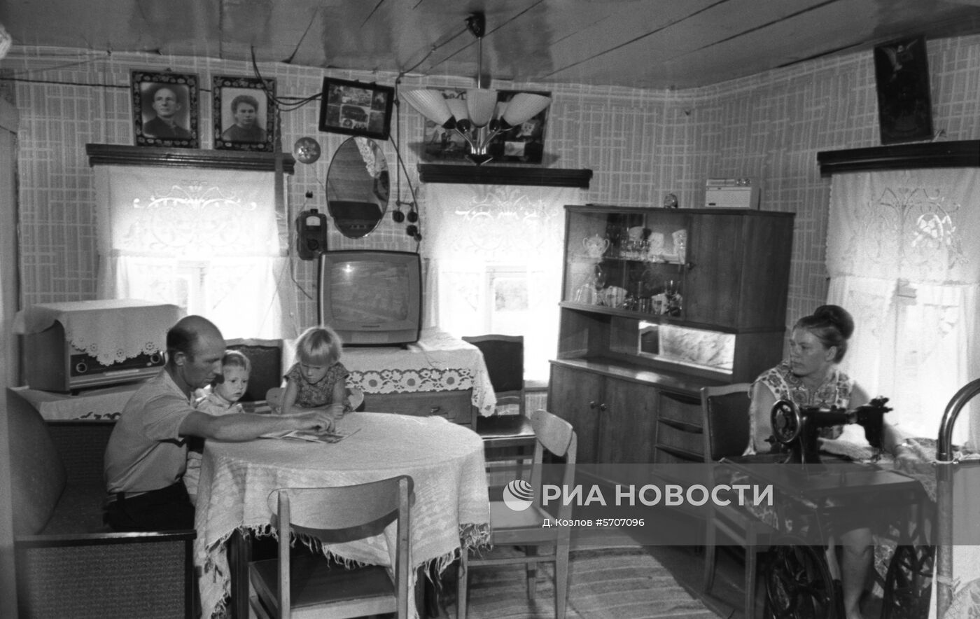 Семья колхозников Татарниковых