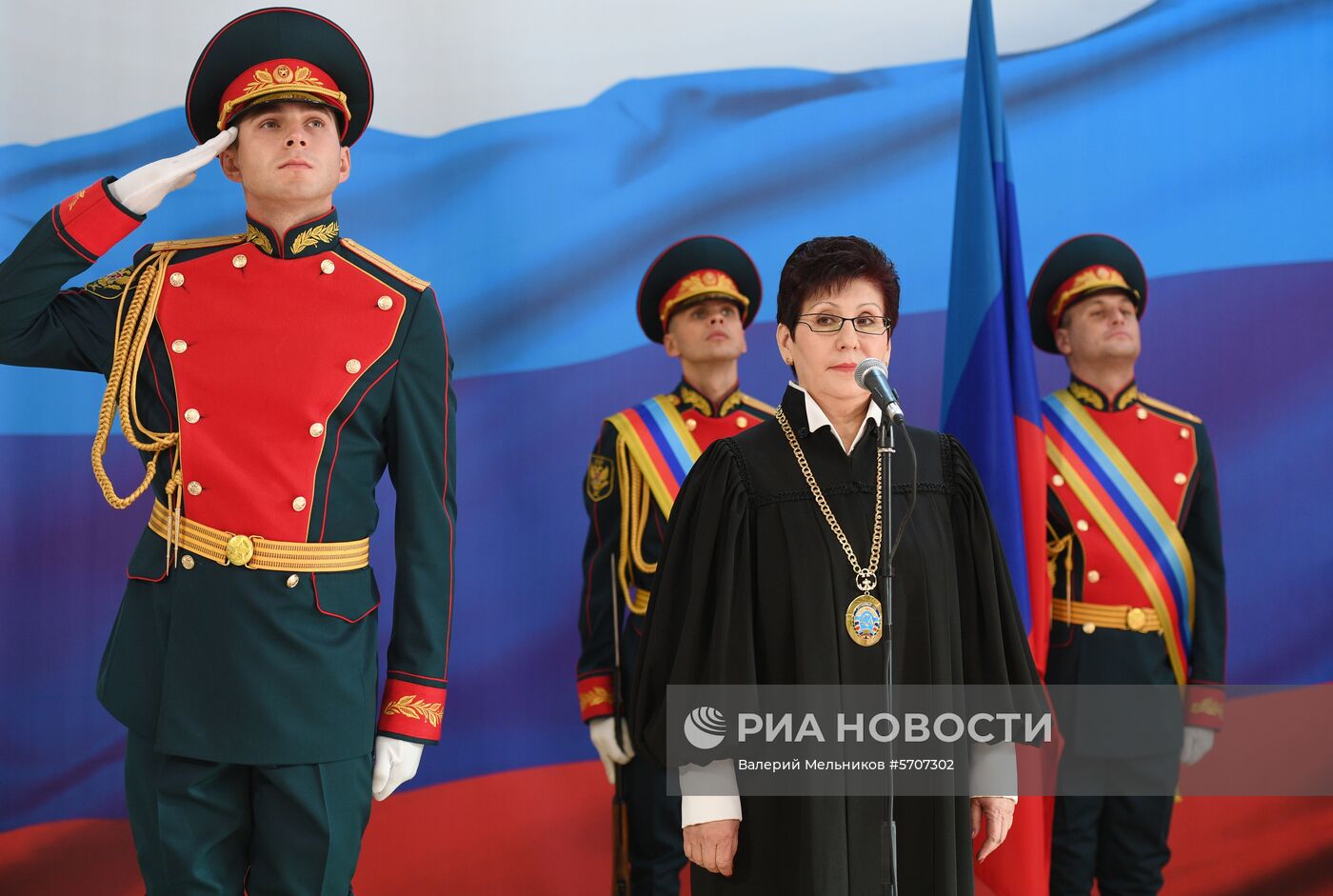 Инаугурация избранного главы ЛНР Л. Пасечника