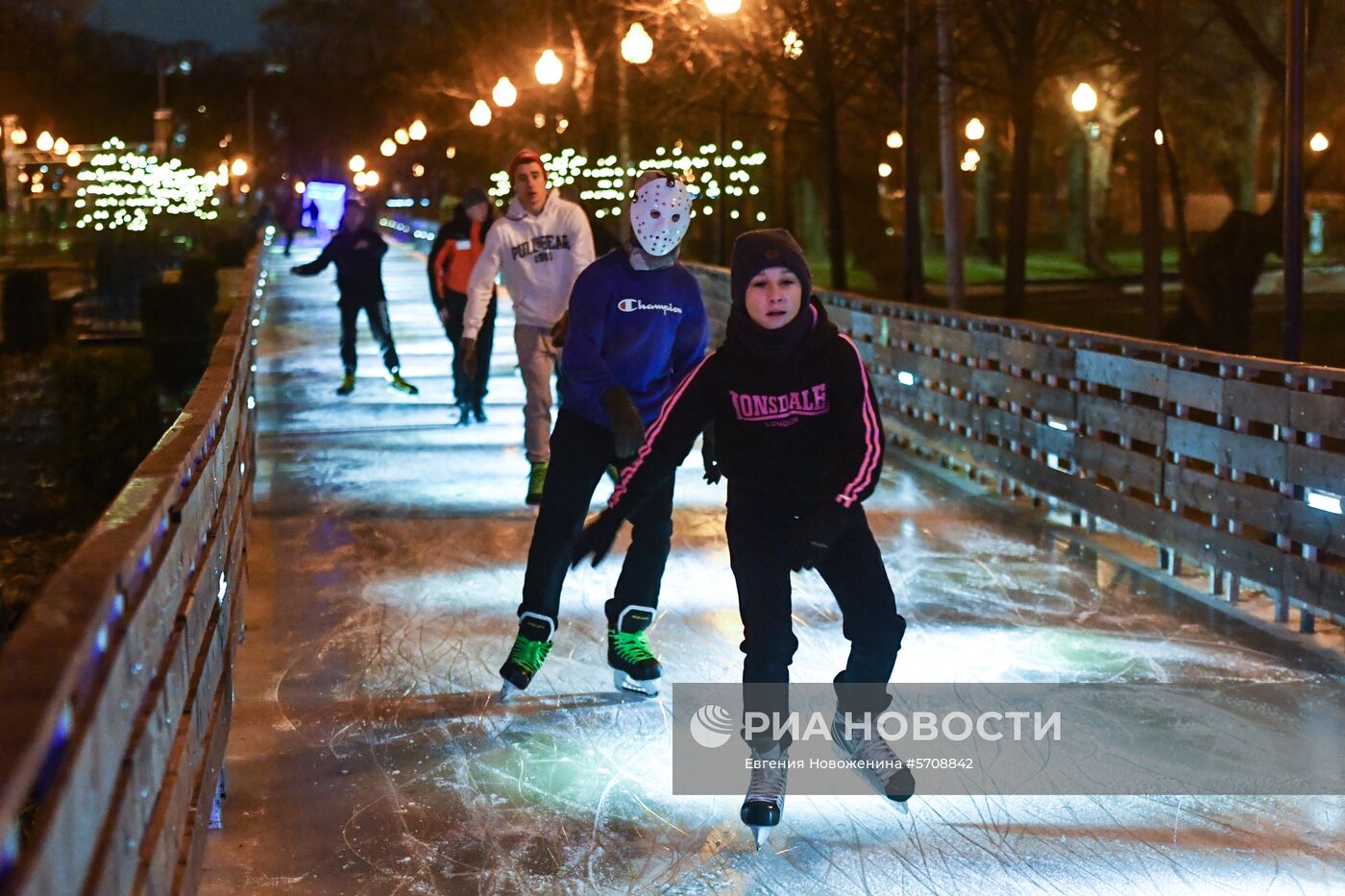 Открытие катка в Парке Горького