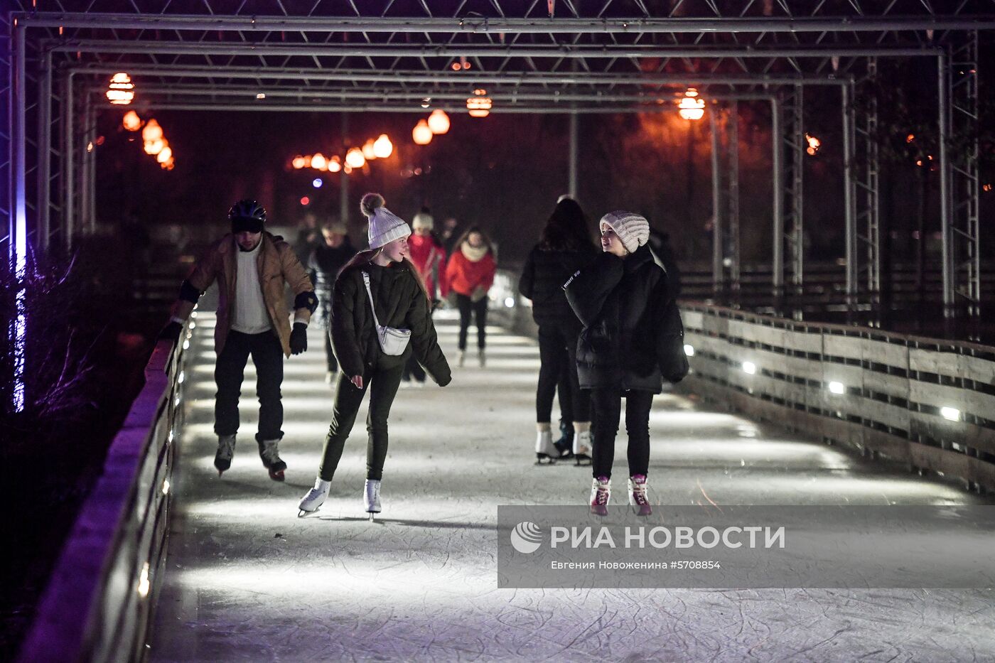 Открытие катка в Парке Горького