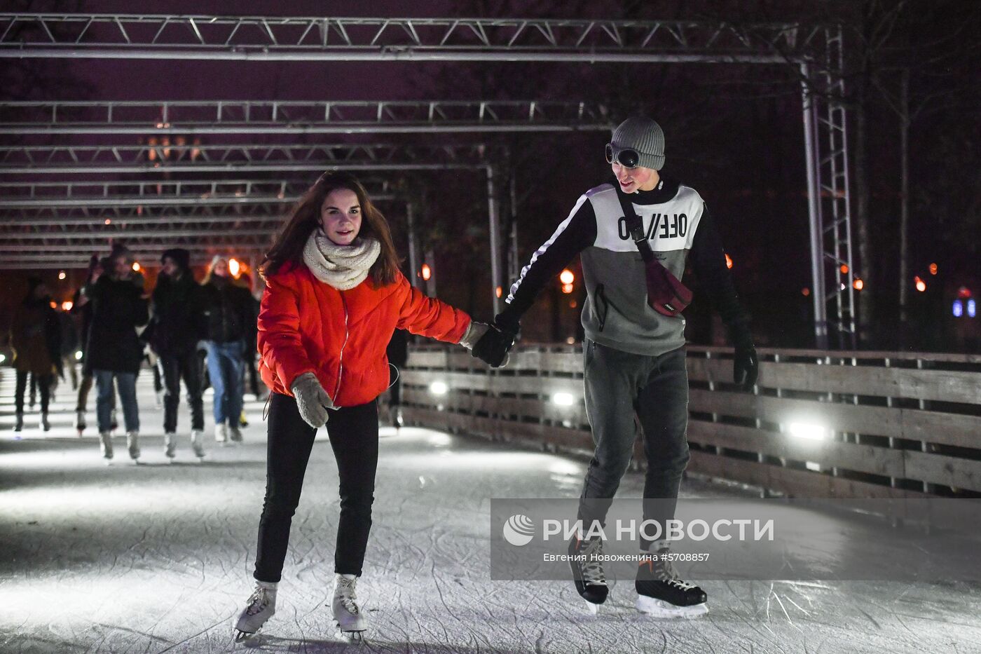 Открытие катка в Парке Горького