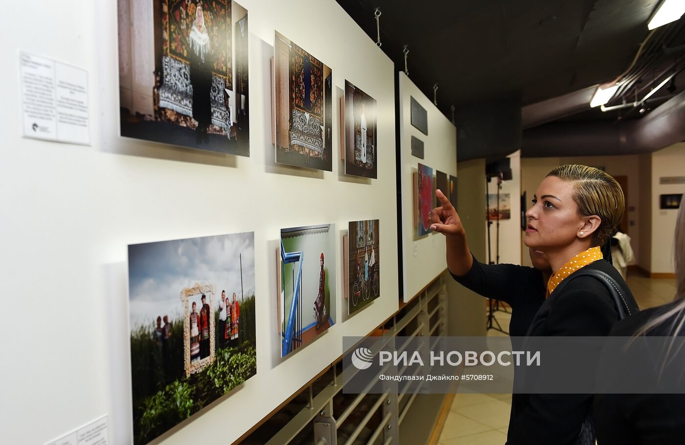 Открытие выставки победителей конкурса им. Андрея Стенина в Кейптауне