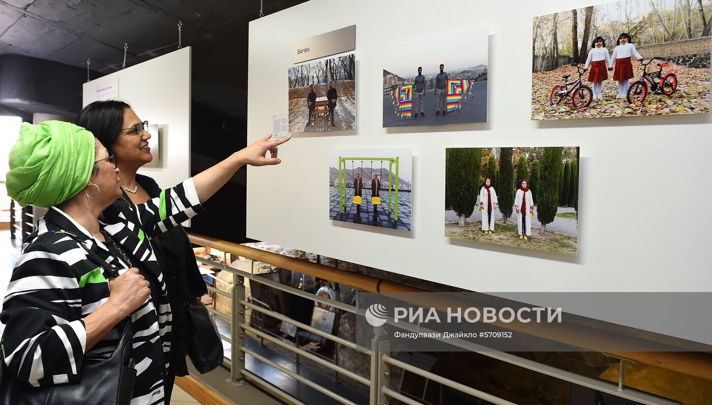 Открытие выставки победителей конкурса им. Андрея Стенина в Кейптауне