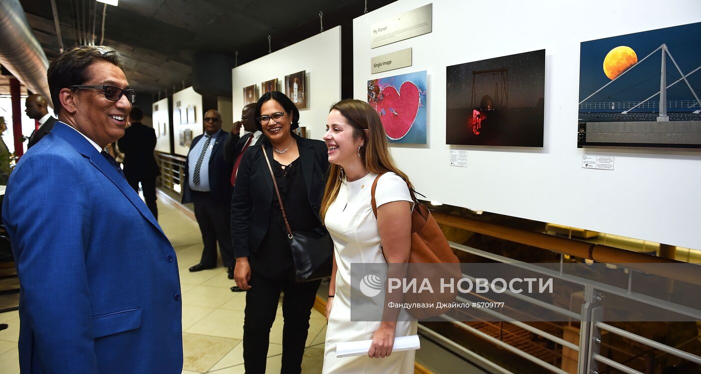 Открытие выставки победителей конкурса им. Андрея Стенина в Кейптауне